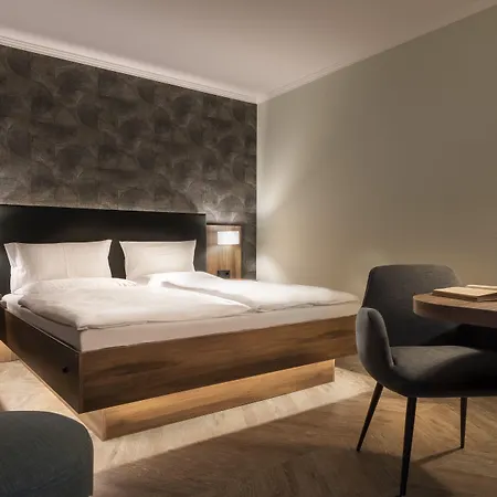 Godewind Hotel 4*